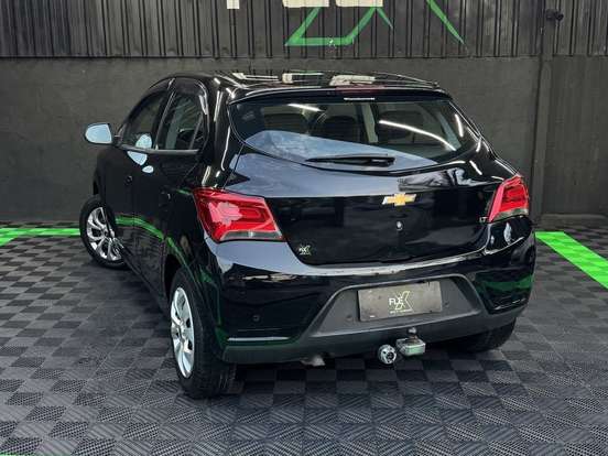 CHEVROLET-ONIX-2017