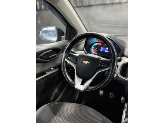 CHEVROLET-ONIX-2017