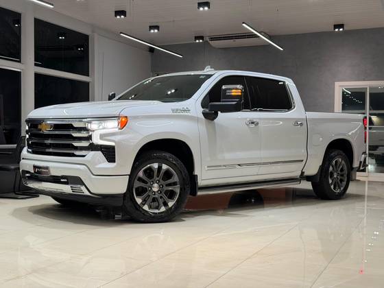 CHEVROLET SILVERADO 5.3 V8 GASOLINA 1500 HIGH COUNTRY 4X4 AUTOMÁTICO