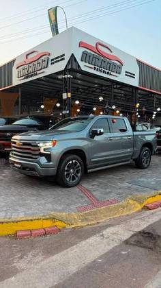 CHEVROLET SILVERADO 5.3 V8 GASOLINA 1500 HIGH COUNTRY 4X4 AUTOMÁTICO