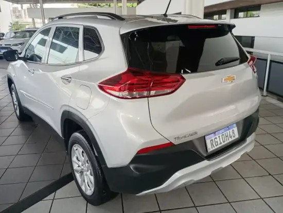 CHEVROLET-TRACKER-2021