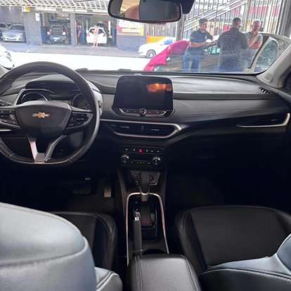 CHEVROLET-TRACKER-2020