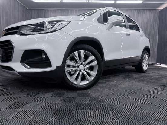 CHEVROLET-TRACKER-2018