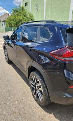 CHEVROLET-TRACKER-2023