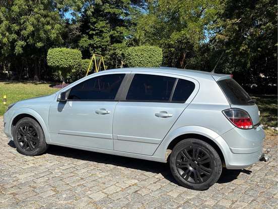 CHEVROLET-VECTRA-2.0 MPFI GT HATCH 8V FLEX 4P MANUAL CHEVROLET-VECTRA-2010