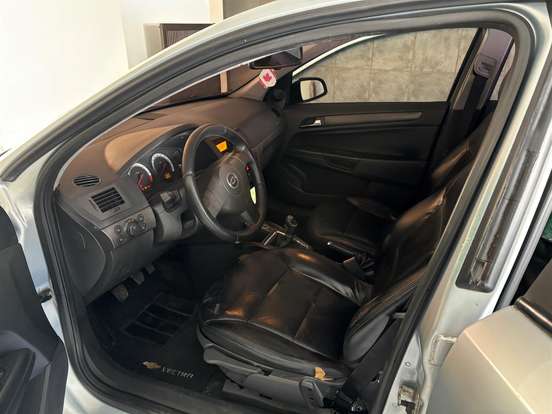 CHEVROLET-VECTRA-2.0 MPFI GT HATCH 8V FLEX 4P MANUAL CHEVROLET-VECTRA-2010