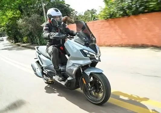 DAFRA ADXTG 300 
