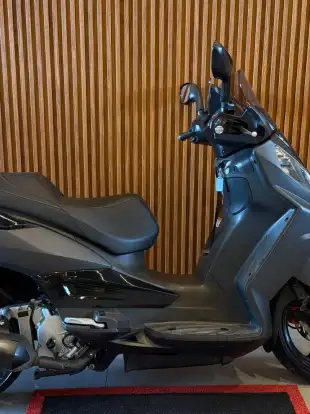 DAFRA-CITYCOM 300i-2012