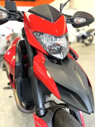 DUCATI HYPERMOTARD 821 DUCATI HYPERMOTARD 821