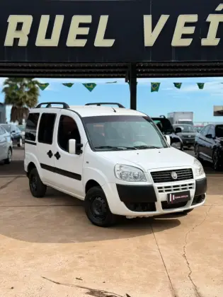FIAT DOBLÒ 1.8 MPI ESSENCE 16V FLEX 4P MANUAL FIAT DOBLÒ 1.8 MPI ESSENCE 16V FLEX 4P MANUAL