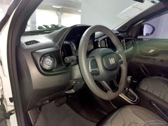 FIAT-STRADA-2024
