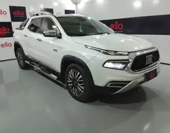 FIAT TORO 2.0 16V TURBO DIESEL RANCH 4WD AT9 FIAT TORO 2.0 16V TURBO DIESEL RANCH 4WD AT9