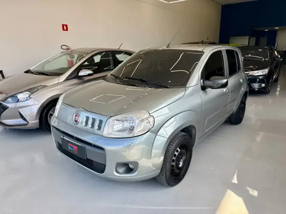 FIAT UNO 1.0 EVO VIVACE 8V FLEX 4P MANUAL