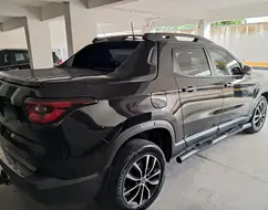 FIAT TORO 2.0 16V TURBO DIESEL ULTRA 4WD AT9 FIAT TORO 2.0 16V TURBO DIESEL ULTRA 4WD AT9