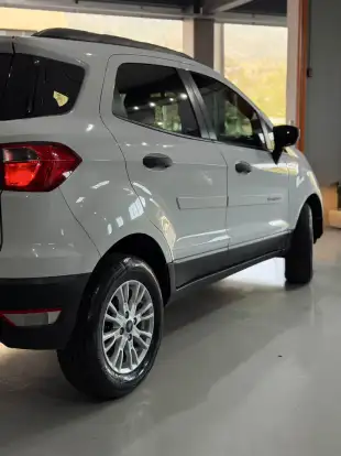 FORD-ECOSPORT-2014