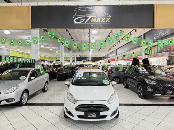 FORD FIESTA 1.6 TITANIUM HATCH 16V FLEX 4P MANUAL
