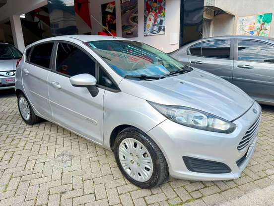FORD-FIESTA-2015