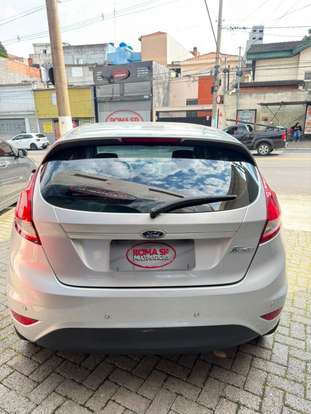FORD-FIESTA-2015
