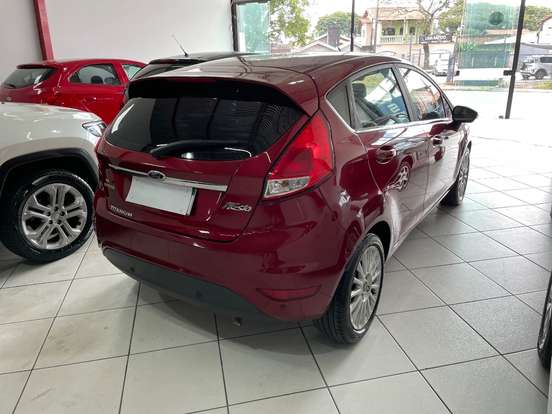 FORD-FIESTA-2015