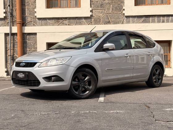 FORD FOCUS 2.0 GLX 16V GASOLINA 4P MANUAL