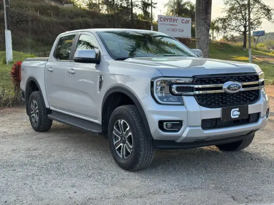 FORD RANGER 3.0 V6 TURBO DIESEL CD XLT 4X4 AUTOMÁTICO FORD RANGER 3.0 V6 TURBO DIESEL CD XLT 4X4 AUTOMÁTICO