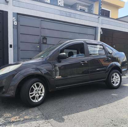 FORD-FIESTA-2011