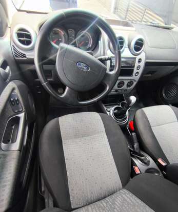 FORD-FIESTA-2011