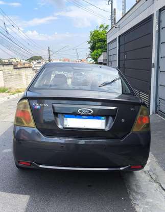 FORD-FIESTA-2011