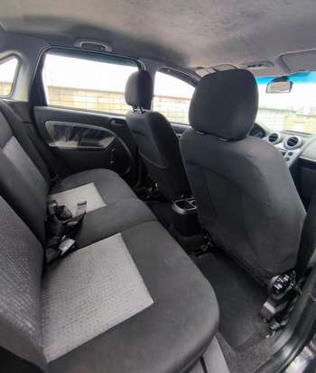 FORD-FIESTA-2011