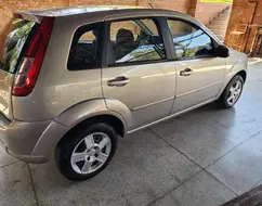 FORD FIESTA 1.6 MPI HATCH 8V FLEX 4P MANUAL FORD FIESTA 1.6 MPI HATCH 8V FLEX 4P MANUAL