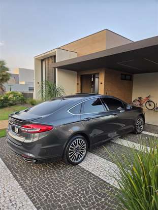 FORD-FUSION-2017