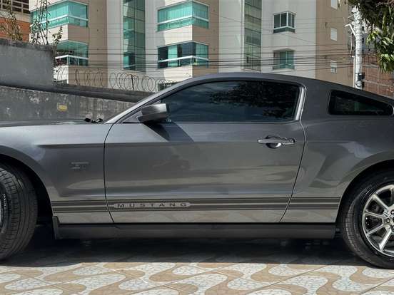 FORD-MUSTANG-4.6 GT PREMIUM COUPÉ V8 24V GASOLINA 2P MANUAL FORD-MUSTANG-2009