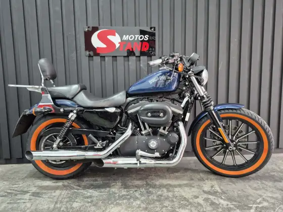 HARLEY-DAVIDSON SPORTSTER XL 883N IRON 