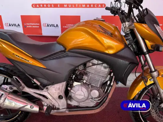 HONDA-CB 300R-2011