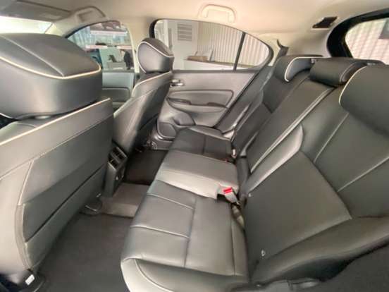 HONDA-CITY-1.5 i-VTEC FLEX HATCH TOURING CVT HONDA-CITY-2022