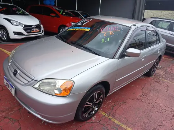 HONDA CIVIC 1.6 LX 16V GASOLINA 4P AUTOMÁTICO HONDA CIVIC 1.6 LX 16V GASOLINA 4P AUTOMÁTICO