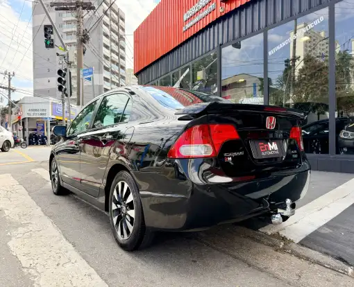 HONDA-CIVIC-2010