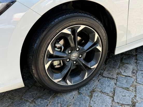 HONDA-CIVIC-2023
