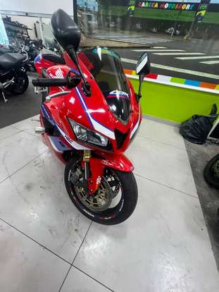 HONDA-CBR 600RR-2013