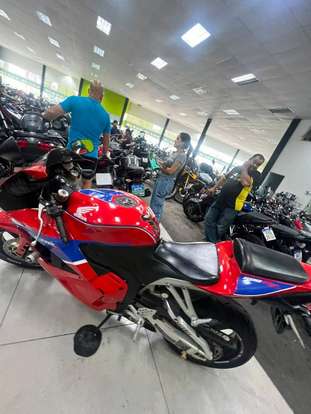 HONDA-CBR 600RR-2013