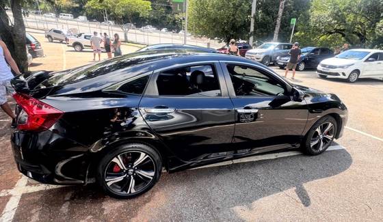 HONDA CIVIC 1.5 16V TURBO GASOLINA TOURING 4P CVT