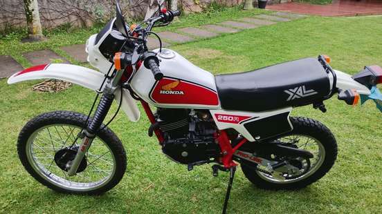 HONDA-XL 250R-1983