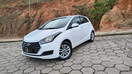 HYUNDAI HB20 1.0 COMFORT PLUS 12V FLEX 4P MANUAL