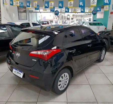 HYUNDAI-HB20-2015