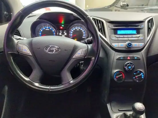 HYUNDAI-HB20-1.0 COMFORT PLUS 12V FLEX 4P MANUAL HYUNDAI-HB20-2015