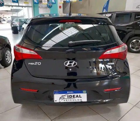 HYUNDAI-HB20-2015