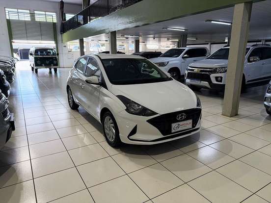 HYUNDAI-HB20-2022