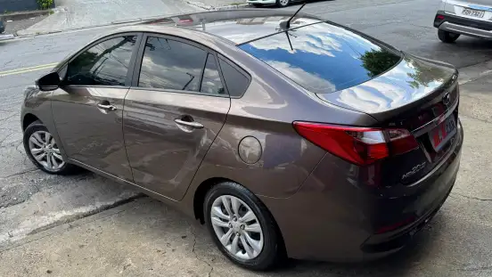 HYUNDAI-HB20S-2017