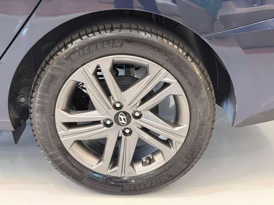 HYUNDAI-HB20S-2024