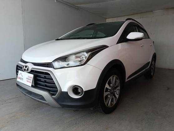 HYUNDAI HB20X 1.6 16V STYLE FLEX 4P AUTOMÁTICO
